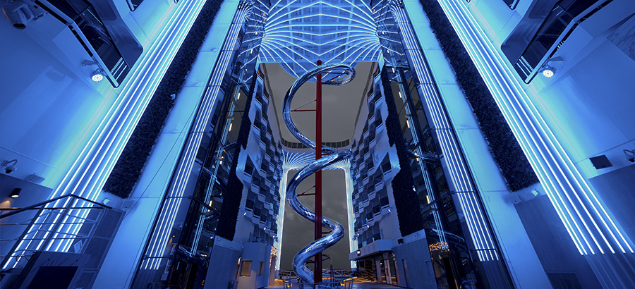  MSC World Europa, zarpa hacia su ceremonia de inauguración en Doha, Qatar
